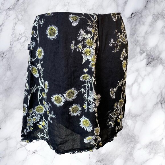 Obey Daisy Print Skirt - Picture 3 of 12